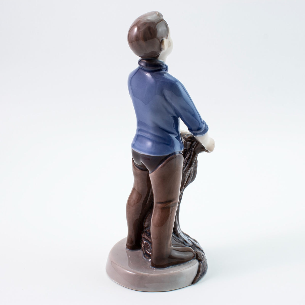 Statuina in "Giovane Pescatore" Cod 2338 porcellana pezzo da collezione, 19 cm