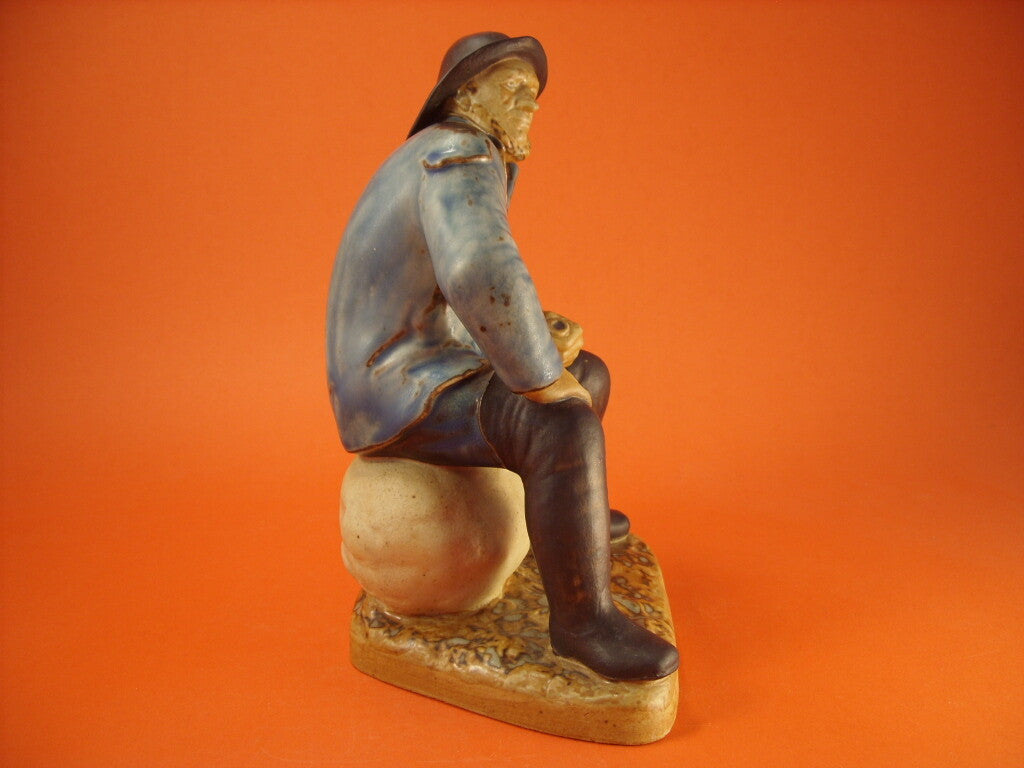 Statuina in Gres "Il Vecchio Pescatore" Cod 2370 porcellana pezzo da collezione, 22 cm