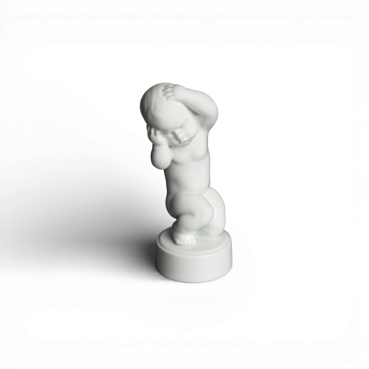 Bing&Grondahl Statuina in "I 4 Dolori, Mal di Testa" Cod 2206 porcellana dipinta a mano, 12 cm
