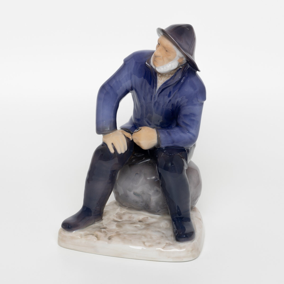 Bing&Grondahl Statuina in "Il Vecchio Pescatore" Cod 2370 porcellana dipinta a mano, 22 cm