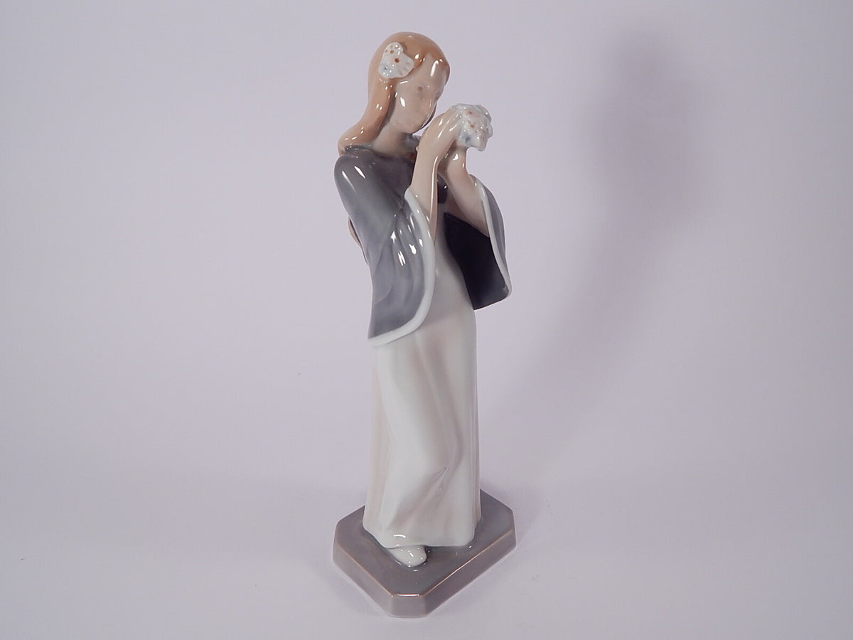 Statuina in "Ofelia" Cod 2409 porcellana pezzo da collezione, 22 cm