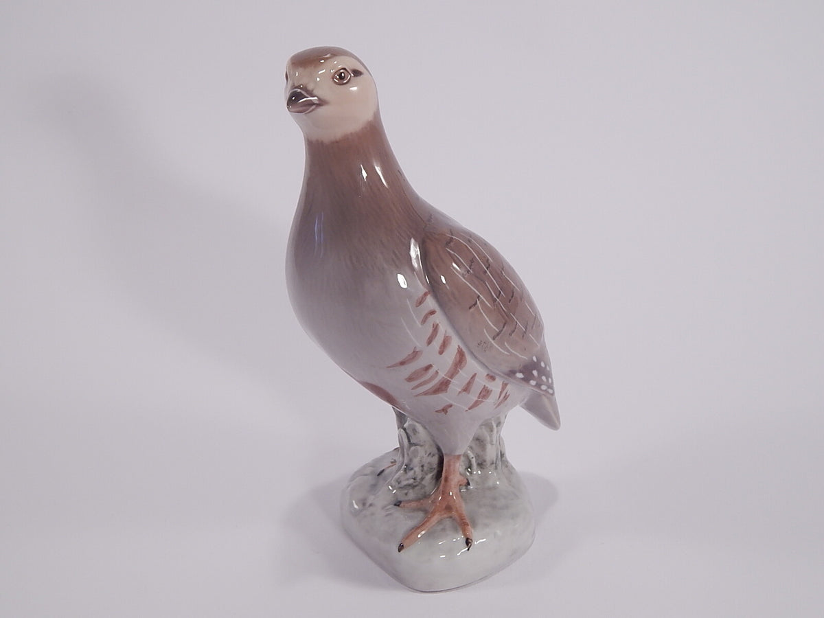 Bing&Grondahl Statuina in "Pernice" Cod 2386 porcellana dipinta a mano, 18 cm