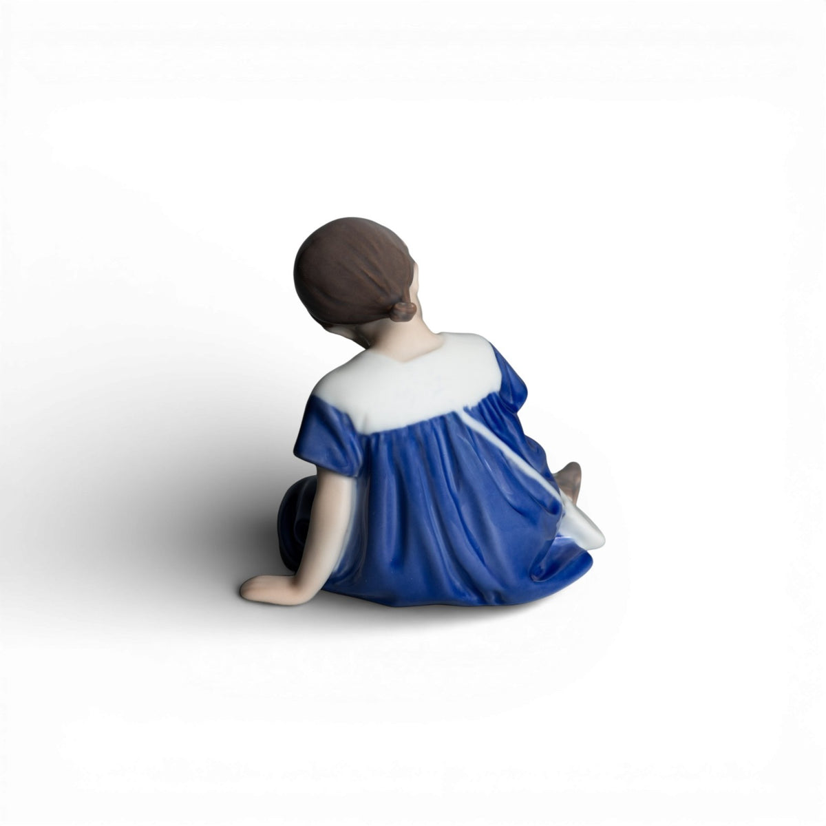 Bing&Grondahl Statuina in "Ragazza e Bambola" Cod 1526 decorazione porcellana da collezione, 11 cm