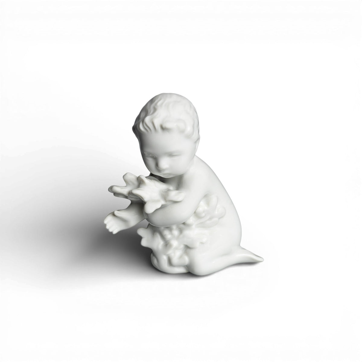 Bing&Grondahl Statuina in "Ragazzo del Mare" Cod 2266 porcellana dipinta a mano, 11 cm