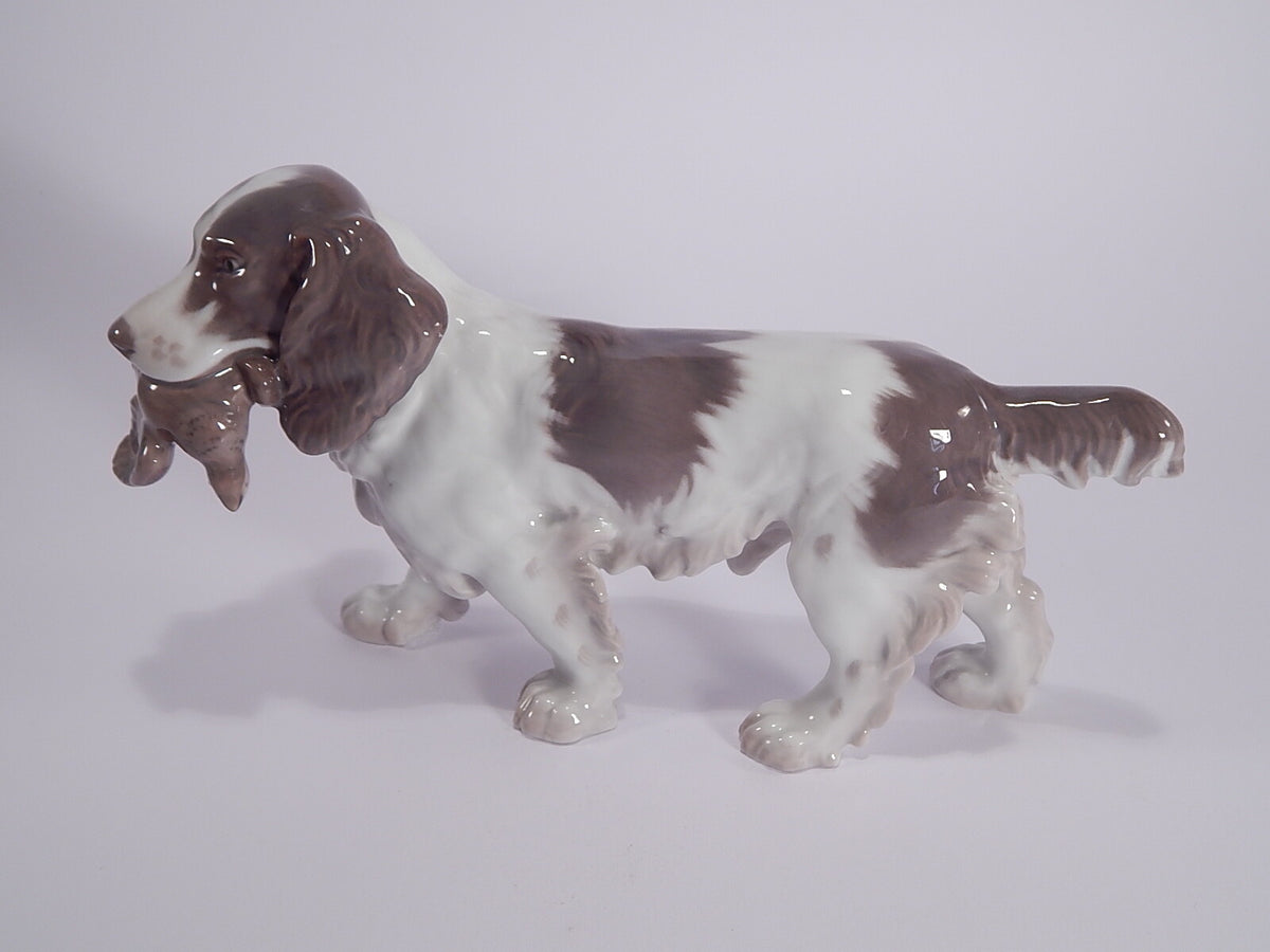 Statuina in "Spaniel con Preda" Cod 2061 Bing&Grondahl porcellana autentica, 15 cm