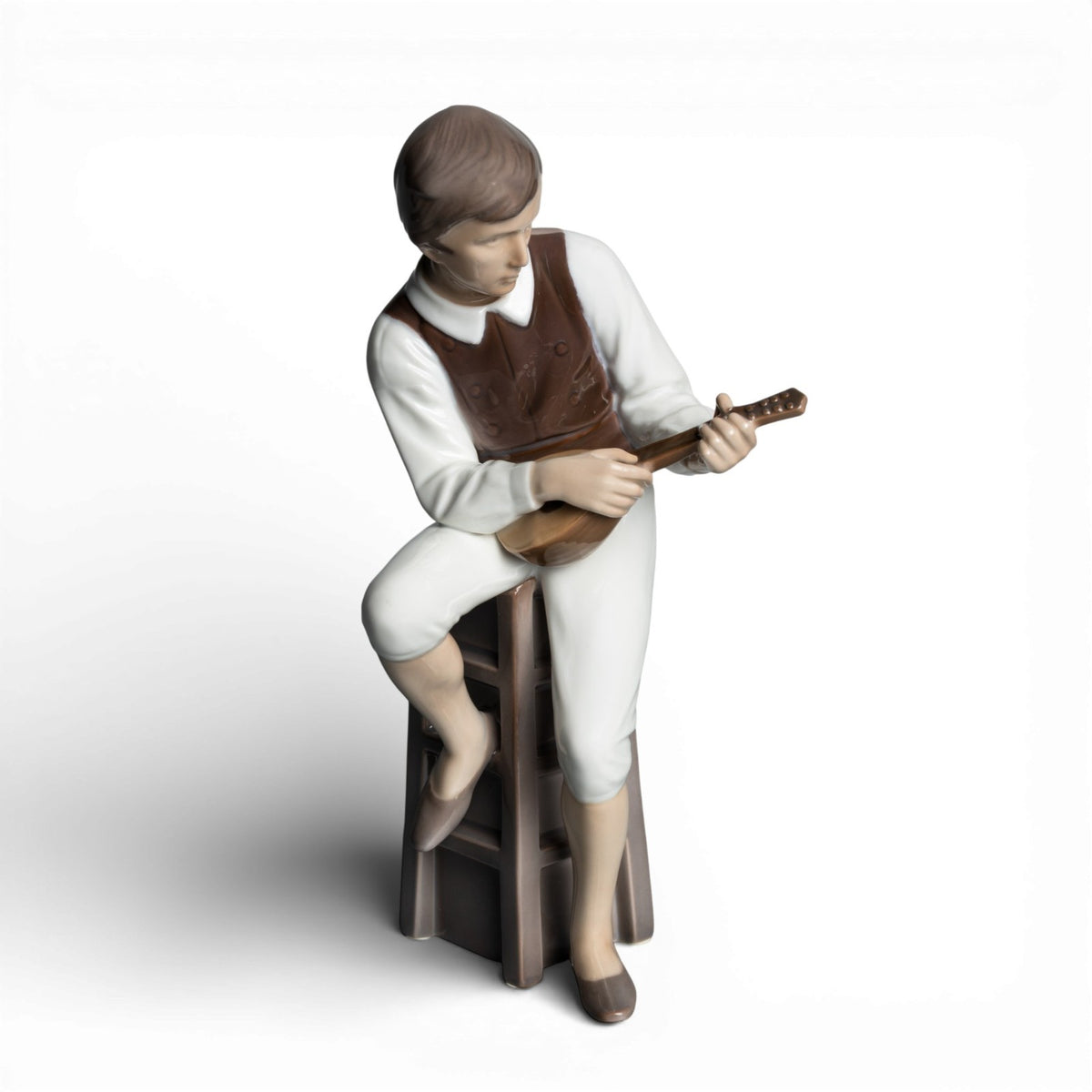 Bing&Grondahl Statuina in "Suonatore di Mandolino" Cod 1600 porcellana dipinta a mano, 28 cm
