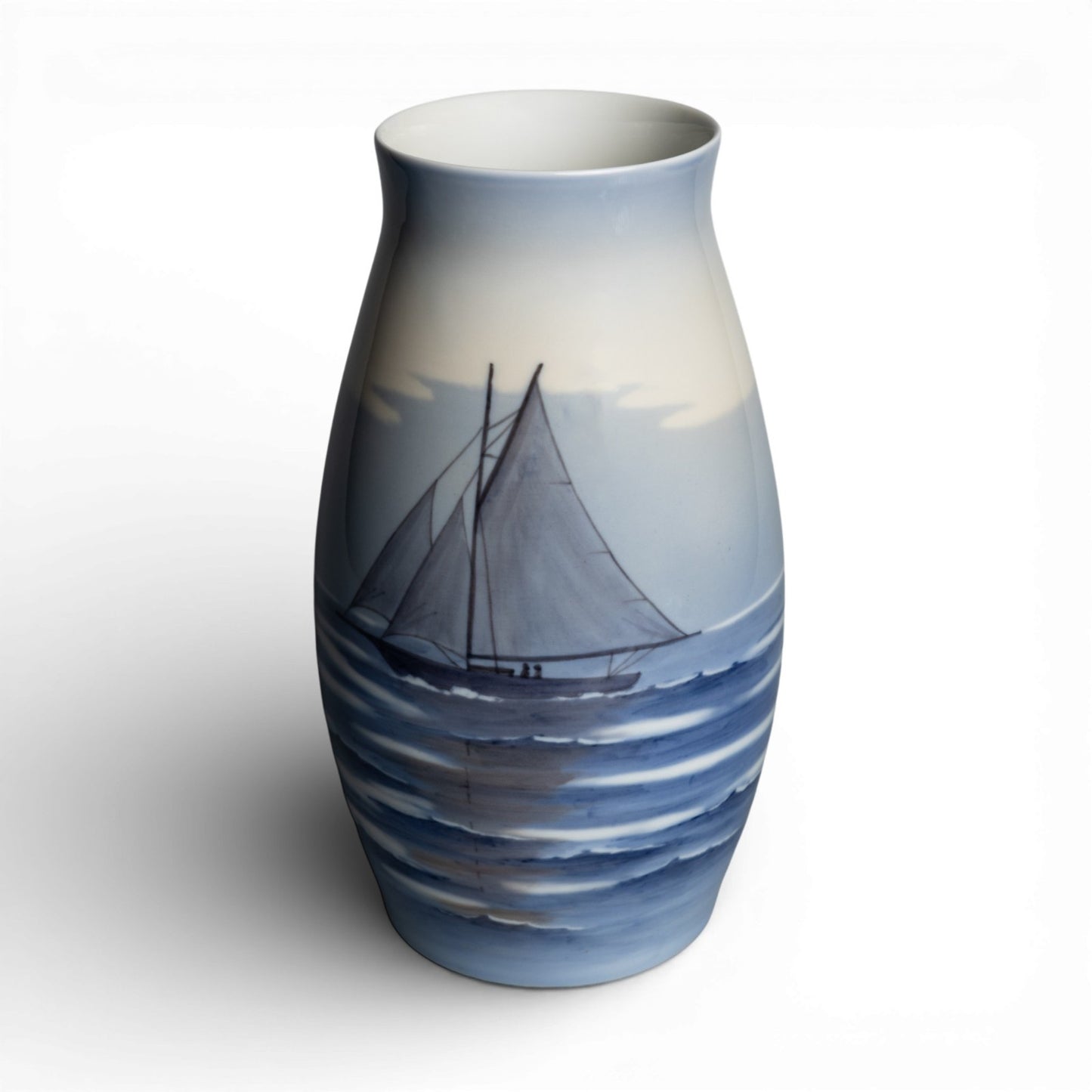 Vaso in "Barca a Vela" cod 830-5247 Bing&Grondahl porcellana autentica, cm 22