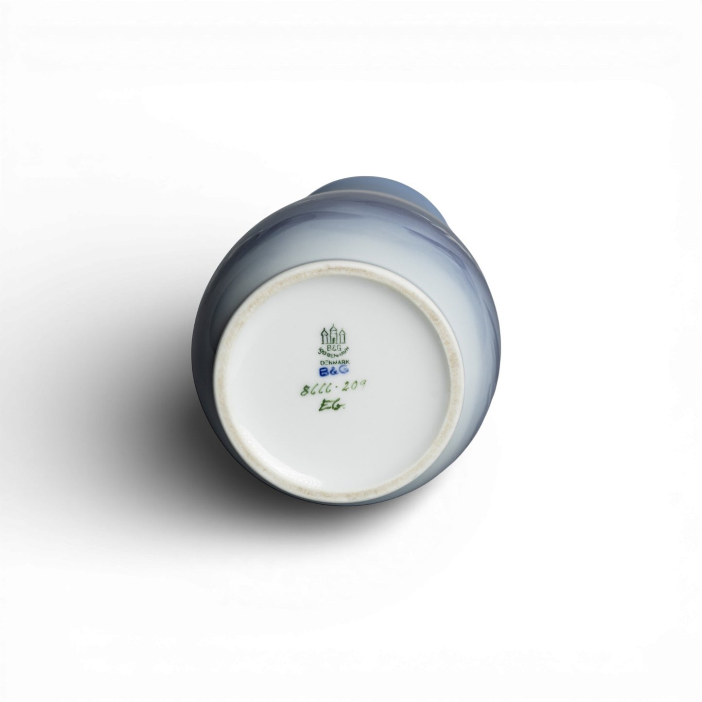 Vaso in "Barca a Vela" cod 8666-209 porcellana pezzo da collezione, cm 21