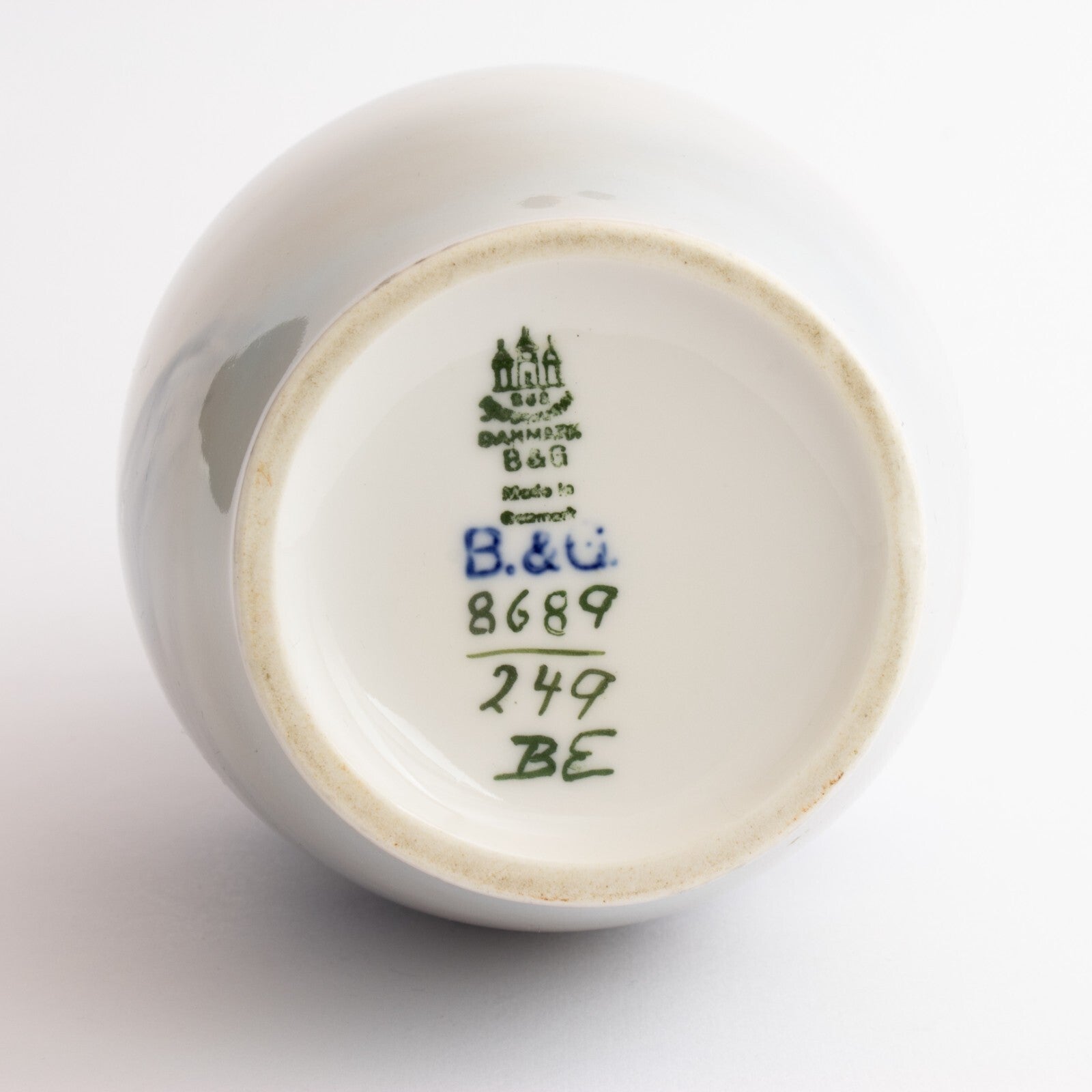 Bing&Grondahl Vaso in "Casa di Campagna" cod 8689-249 porcellana pregiata, cm 21