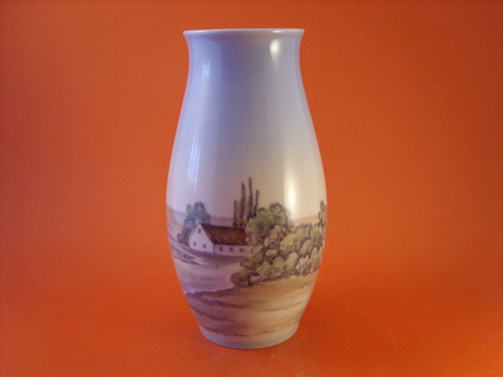 Bing&Grondahl Vaso in "Casa in Campagna" cod 602/5249 porcellana dipinta a mano, cm 22