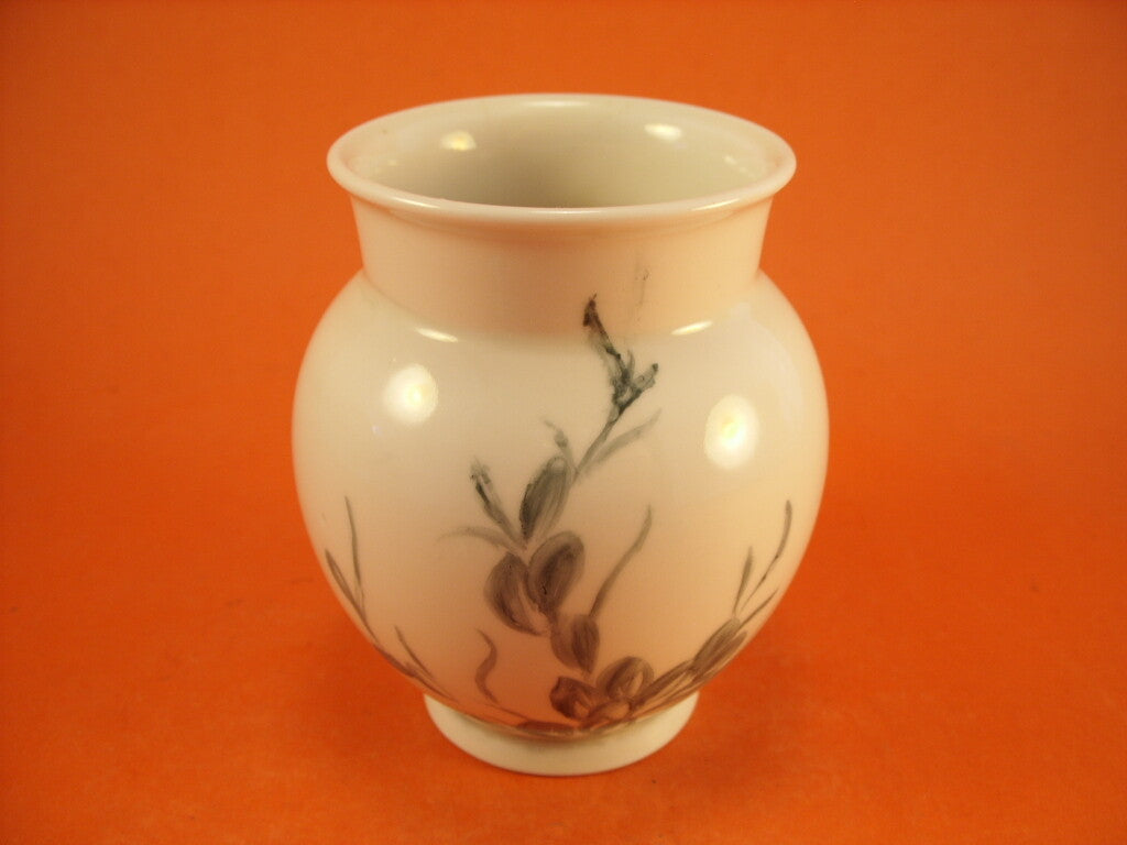 Vaso in "Con Pesce" cod 635 Bing&Grondahl porcellana autentica, cm 10