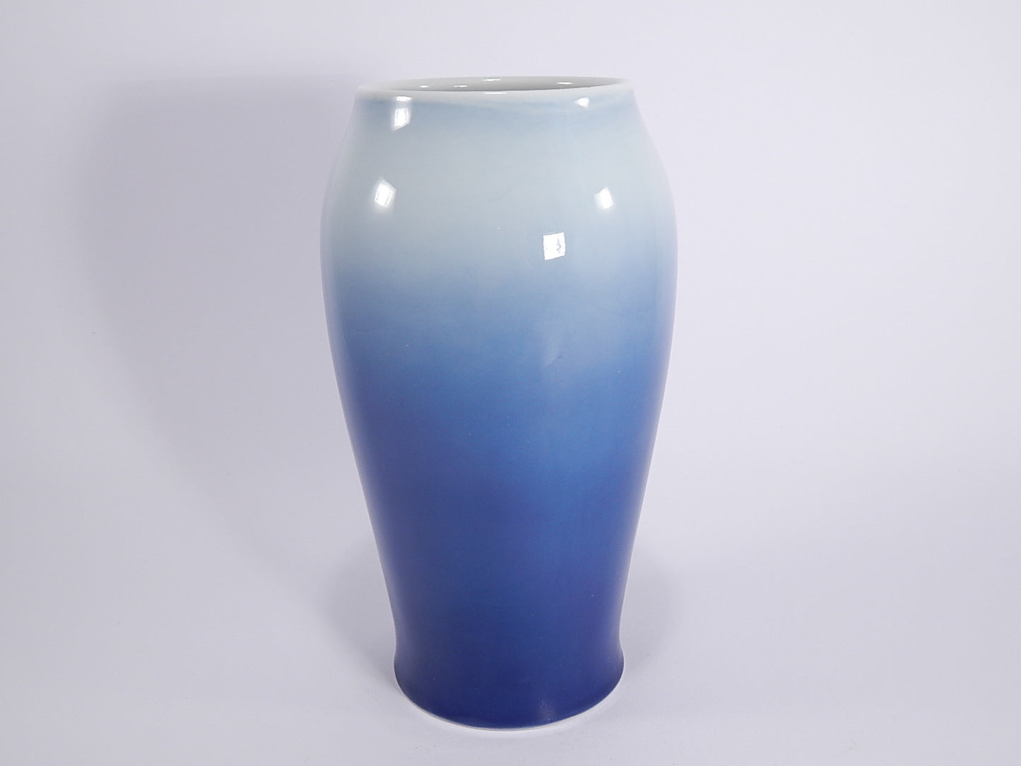 Vaso in "Elleboro" cod 203 Bing&Grondahl porcellana autentica, cm 21