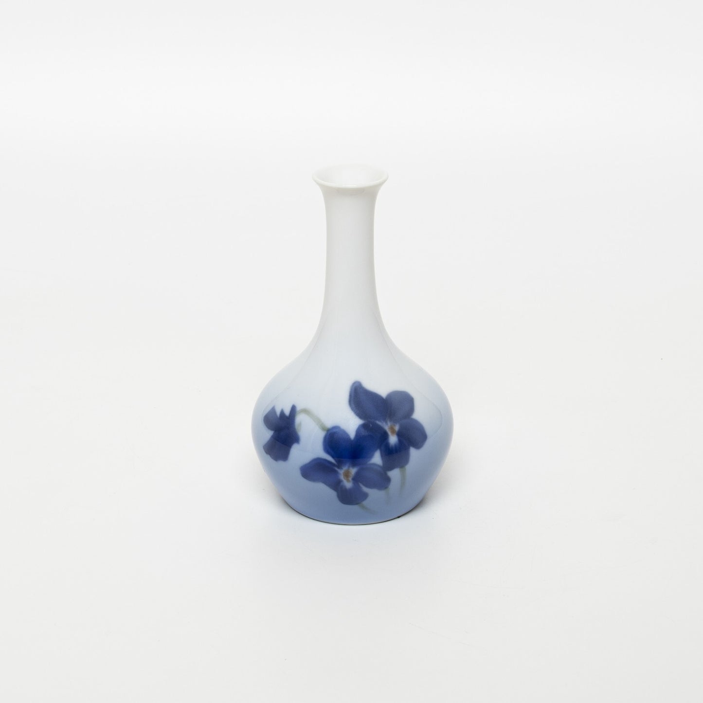 Bing&Grondahl Vaso in "Fiori Blu" cod 8378/143 porcellana dipinta a mano, cm 12