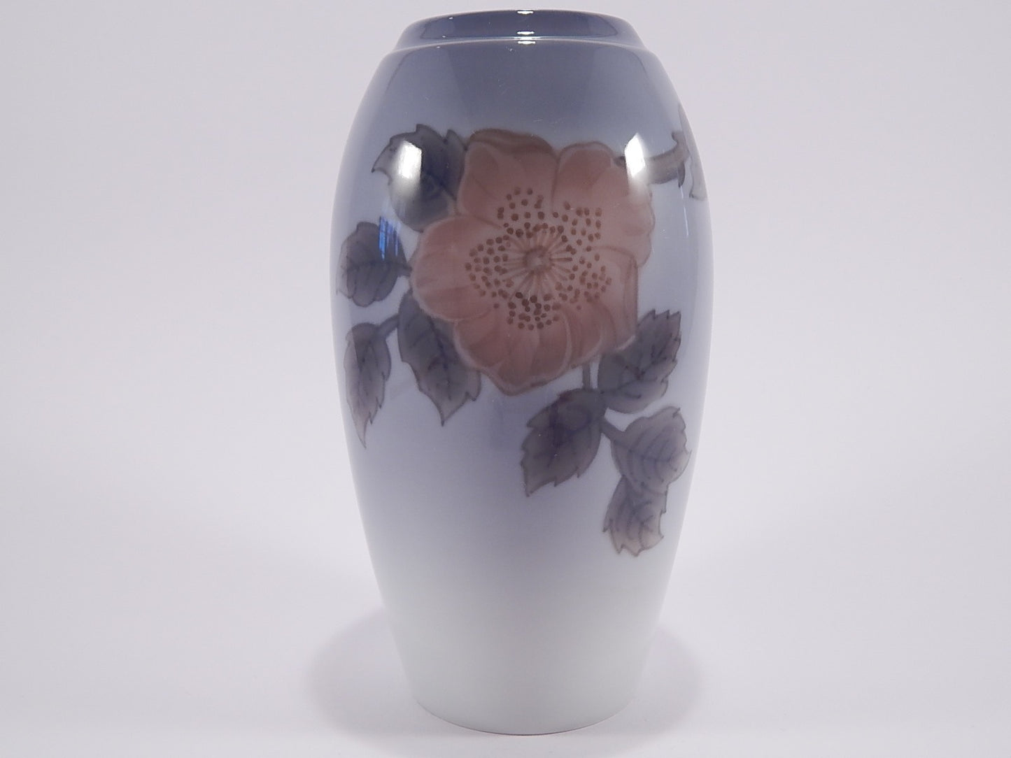 Bing&Grondahl Vaso in "La Rosa Canina" cod 365/5251 decorazione porcellana da collezione, cm 19