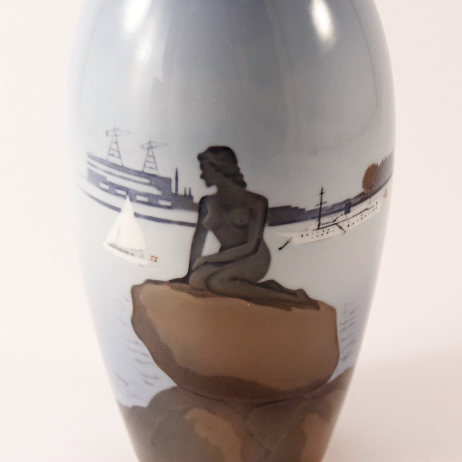 Bing&Grondahl Vaso in "La Sirenetta" cod 1302/6252 decorazione porcellana da collezione, cm 19