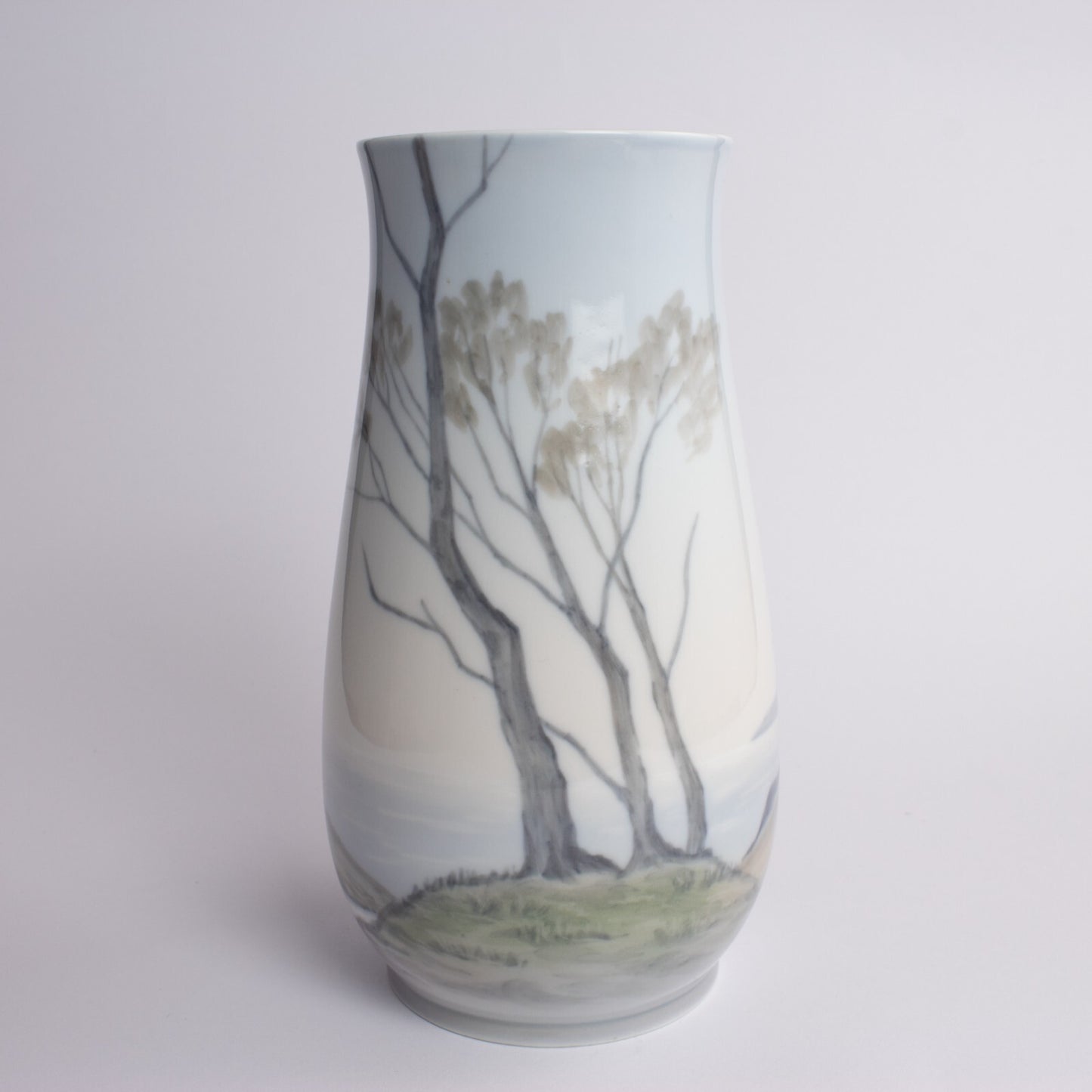 Bing&Grondahl Vaso in "Paesaggio di Campagna" cod 8671-209 porcellana dipinta a mano, cm 21