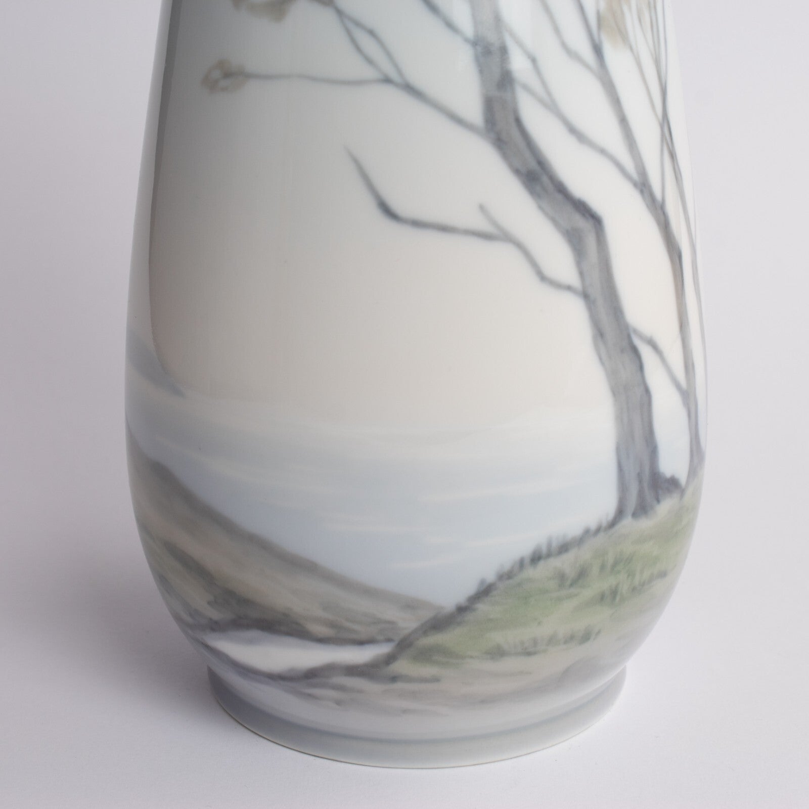 Vaso in "Paesaggio di Campagna" cod 8671-209 porcellana pezzo raro da collezione, cm 21