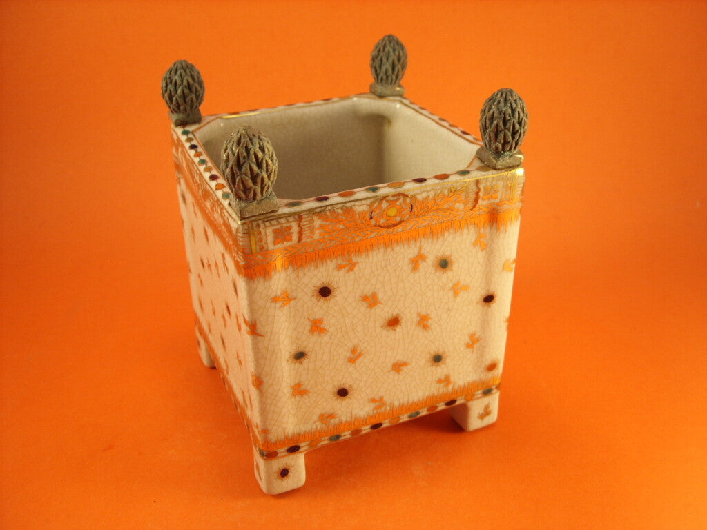 Cristina Cano by Nelson Vaso in Dipinto a Mano " " decorazione porcellana da collezione, cm 13