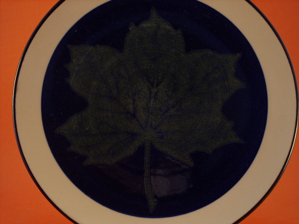 Årstallrik 1976 Lönn Designhuset, ceramica decorativa da parete