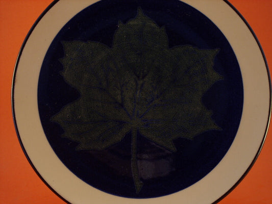 Årstallrik 1976 Lönn Designhuset, ceramica decorativa da parete