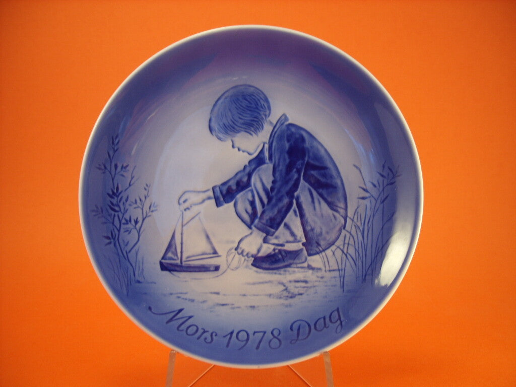 Desiree Denmark Piatto della Mamma porcellana dipinta a mano, 18 cm