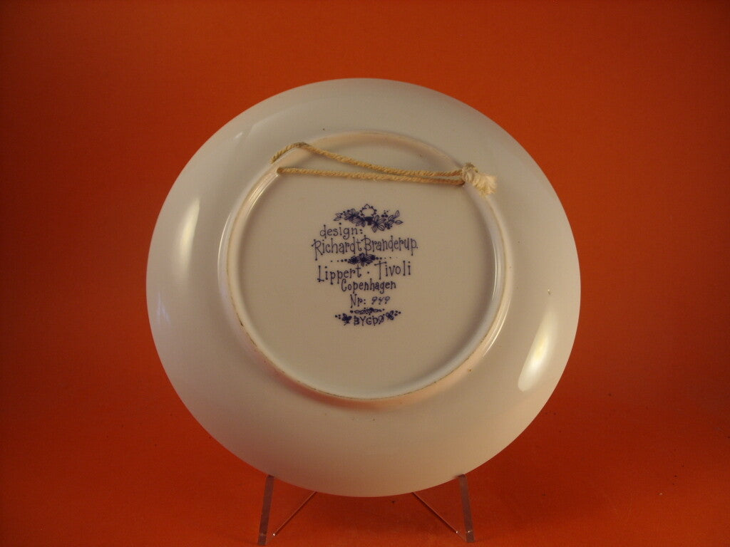 Piatto Tivoli 1972 con firma Richardt Branderup, marchio Lippert Tivoli e Bygdø