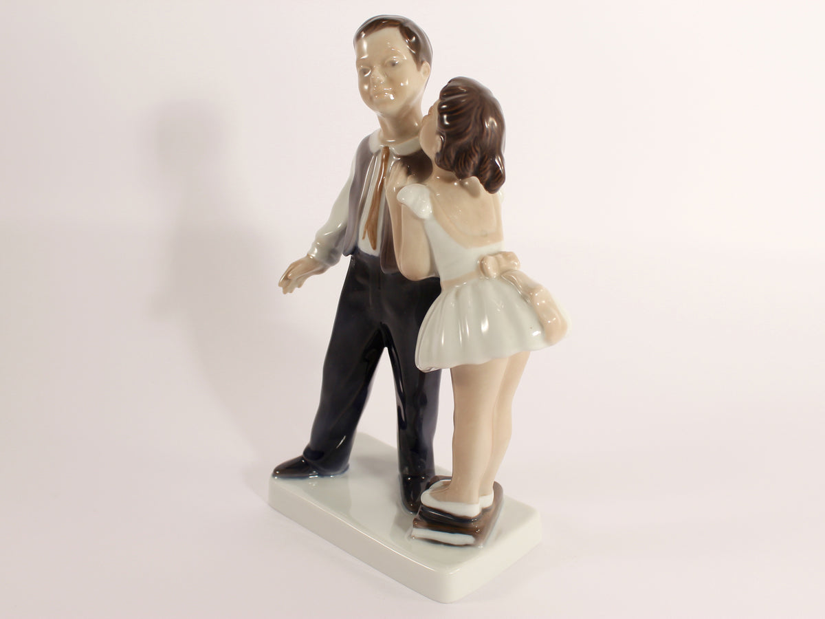 Statuina in "I'm Sorry" Cod 543 Lyngby porcellana autentica, 22 cm