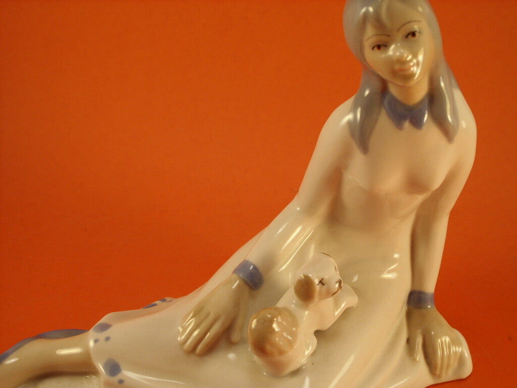 Manifattura Tito Statuina in "Ragazza con Cucciolo" decorazione porcellana da collezione, 17 cm