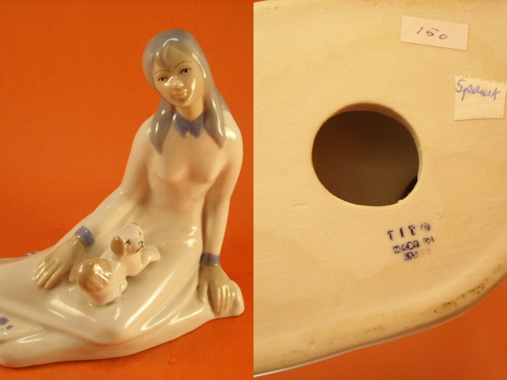 Statuina in "Ragazza con Cucciolo" porcellana pezzo da collezione, 17 cm
