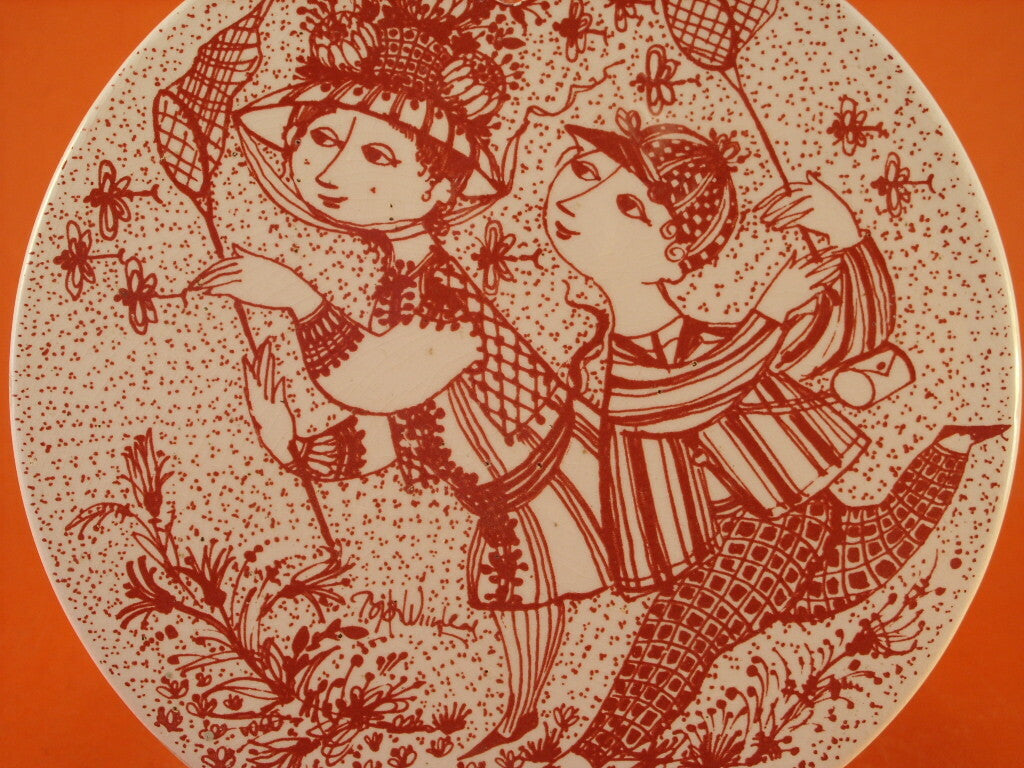 Retro della placca con marchio della manifattura danese Nymolle e firma dell'artista