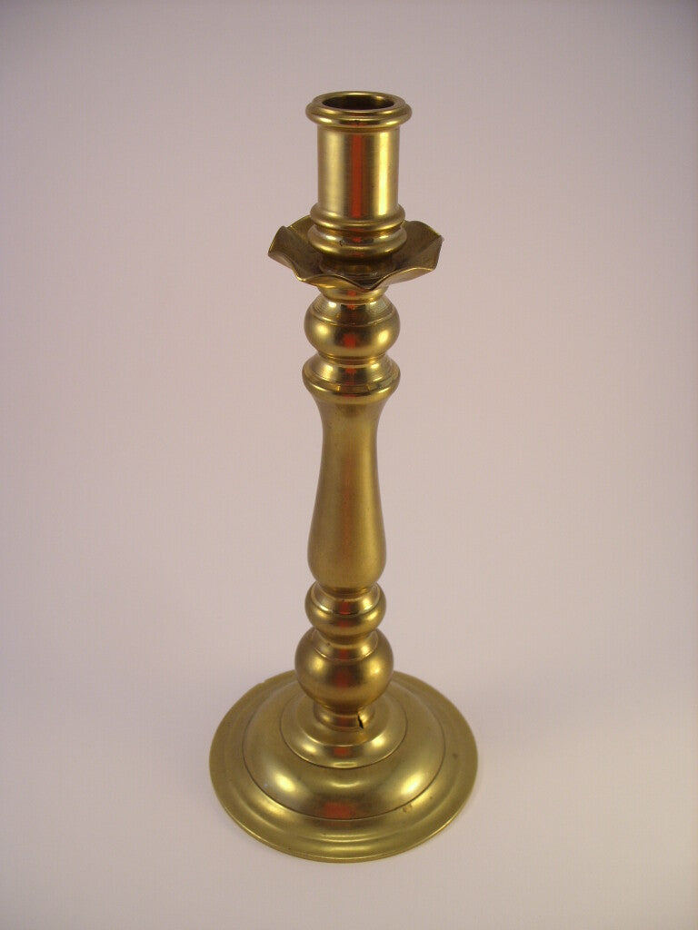 Portacandela Antico in Ottone Danese Fatto a Mano, altezza 30 cm