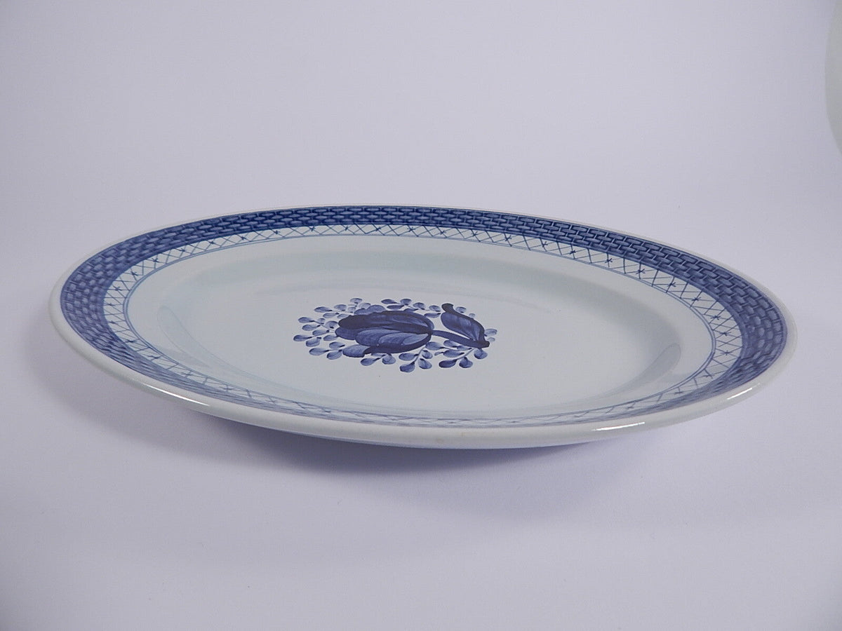 Royal Copenhagen Aluminia piatto ovale Tranquebar in ceramica RC ALUMINIA 11/927, pezzo da collezione