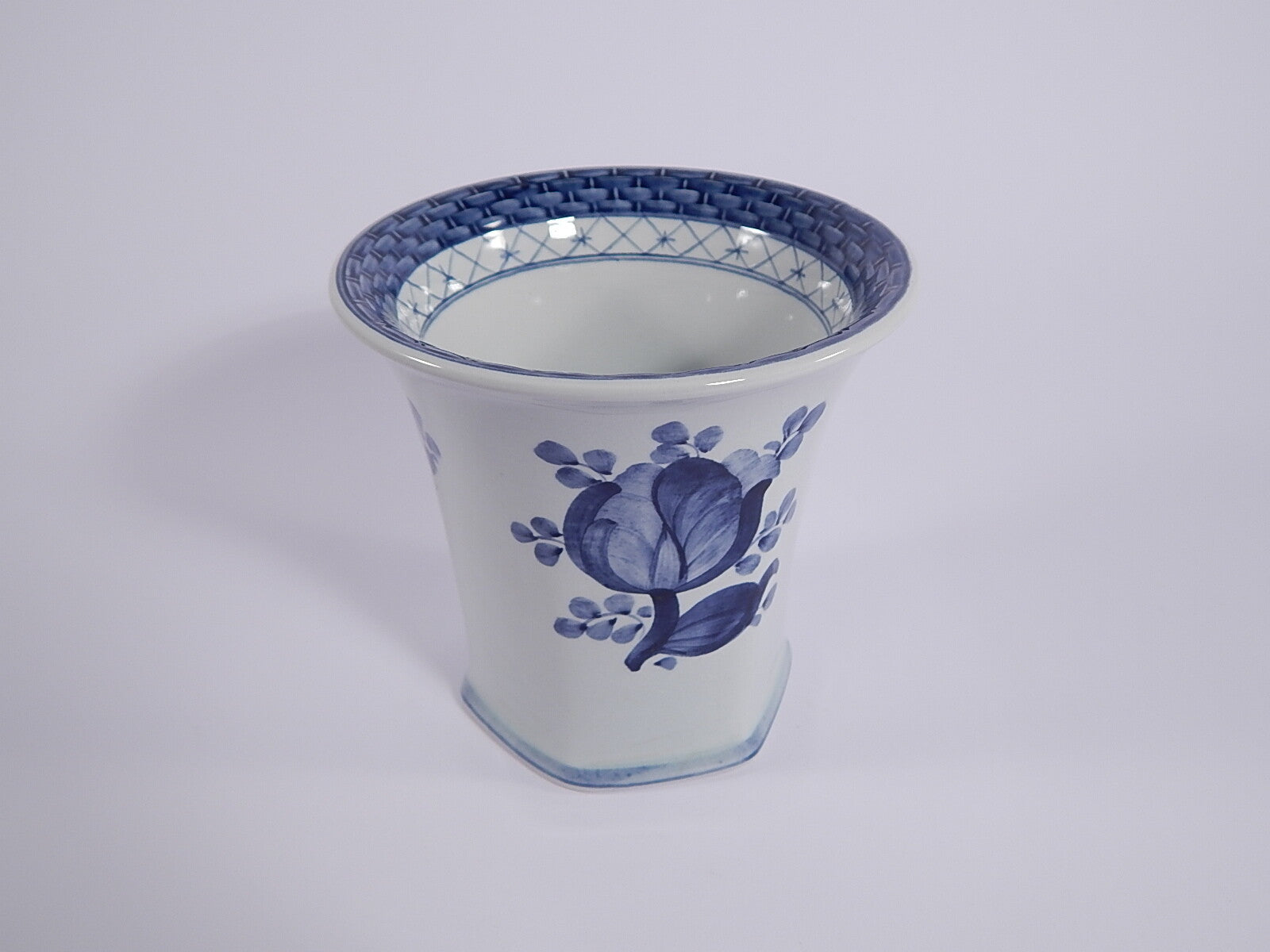 Royal Copenhagen - Aluminia Vaso "Tranquebar" porcellana dipinta a mano, cm 11