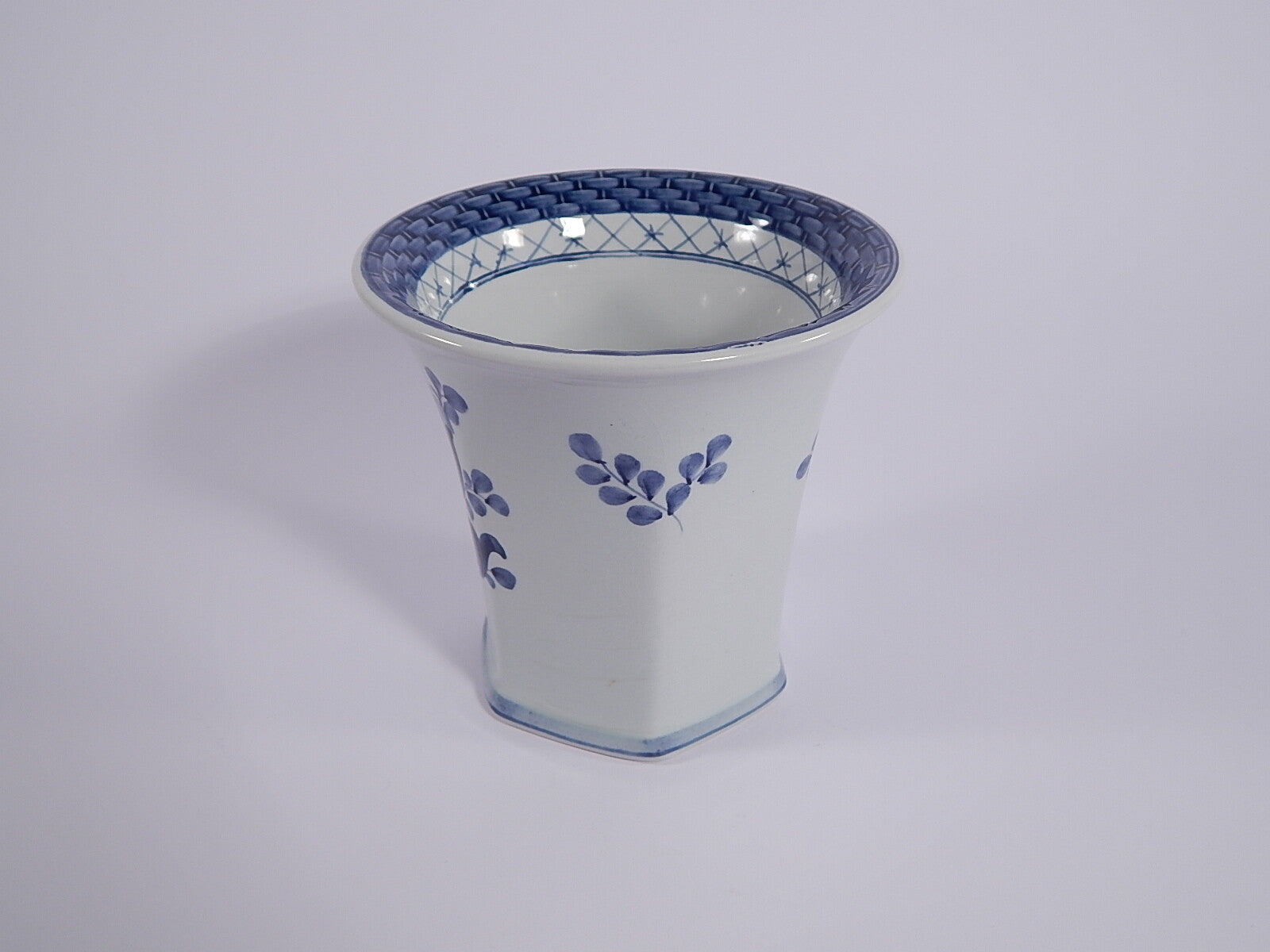 Royal Copenhagen - Aluminia Vaso "Tranquebar" decorazione porcellana da collezione, cm 11