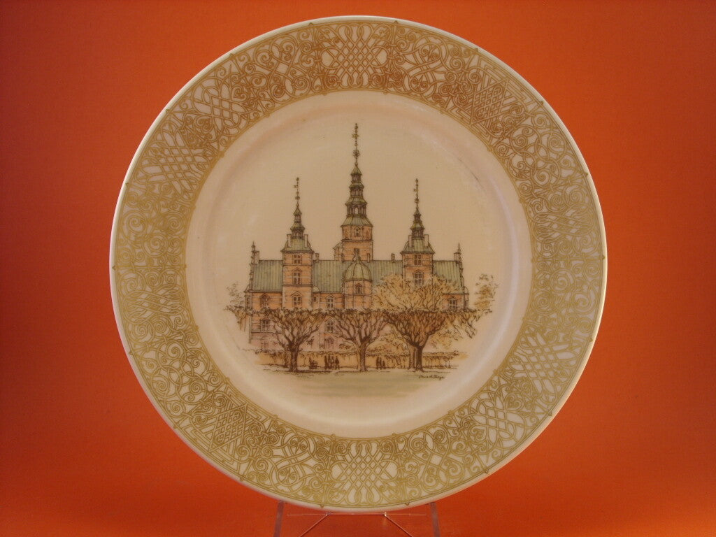Piatto Royal Copenhagen con la veduta del Castello di Rosenborg, porcellana danese dipinta a mano 1980