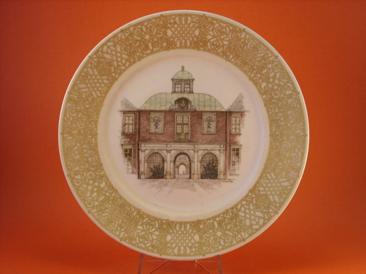 Piatto Royal Copenhagen con la veduta di Charlottenborg, porcellana danese dipinta a mano 1980