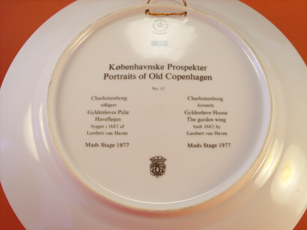 Piatto da parete danese 21 cm di Mads Stage con Charlottenborg, ultimo della serie di dodici