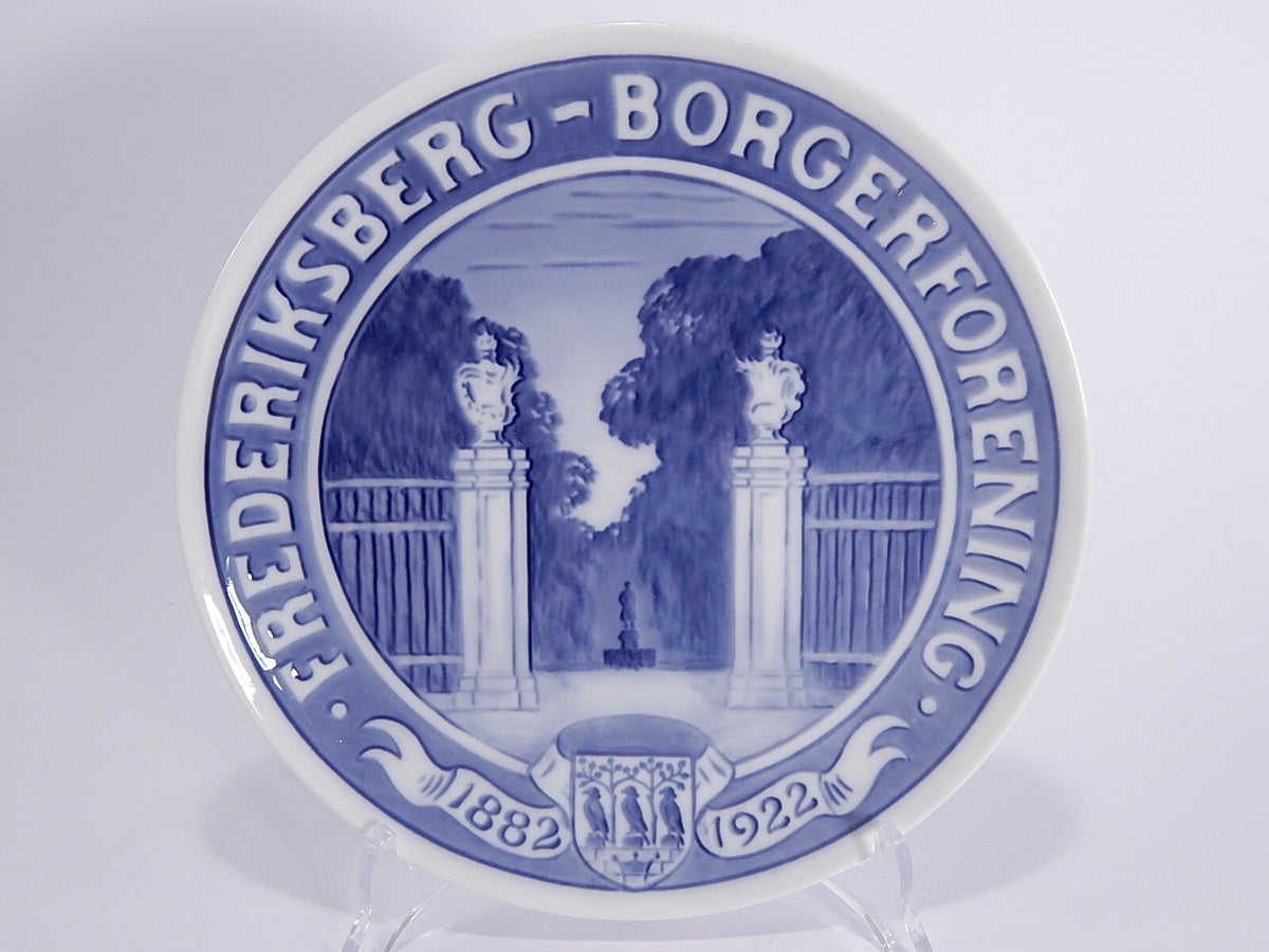 Royal Copenhagen piatto commemorativo Frederiksberg Borgerforening 1922 in porcellana