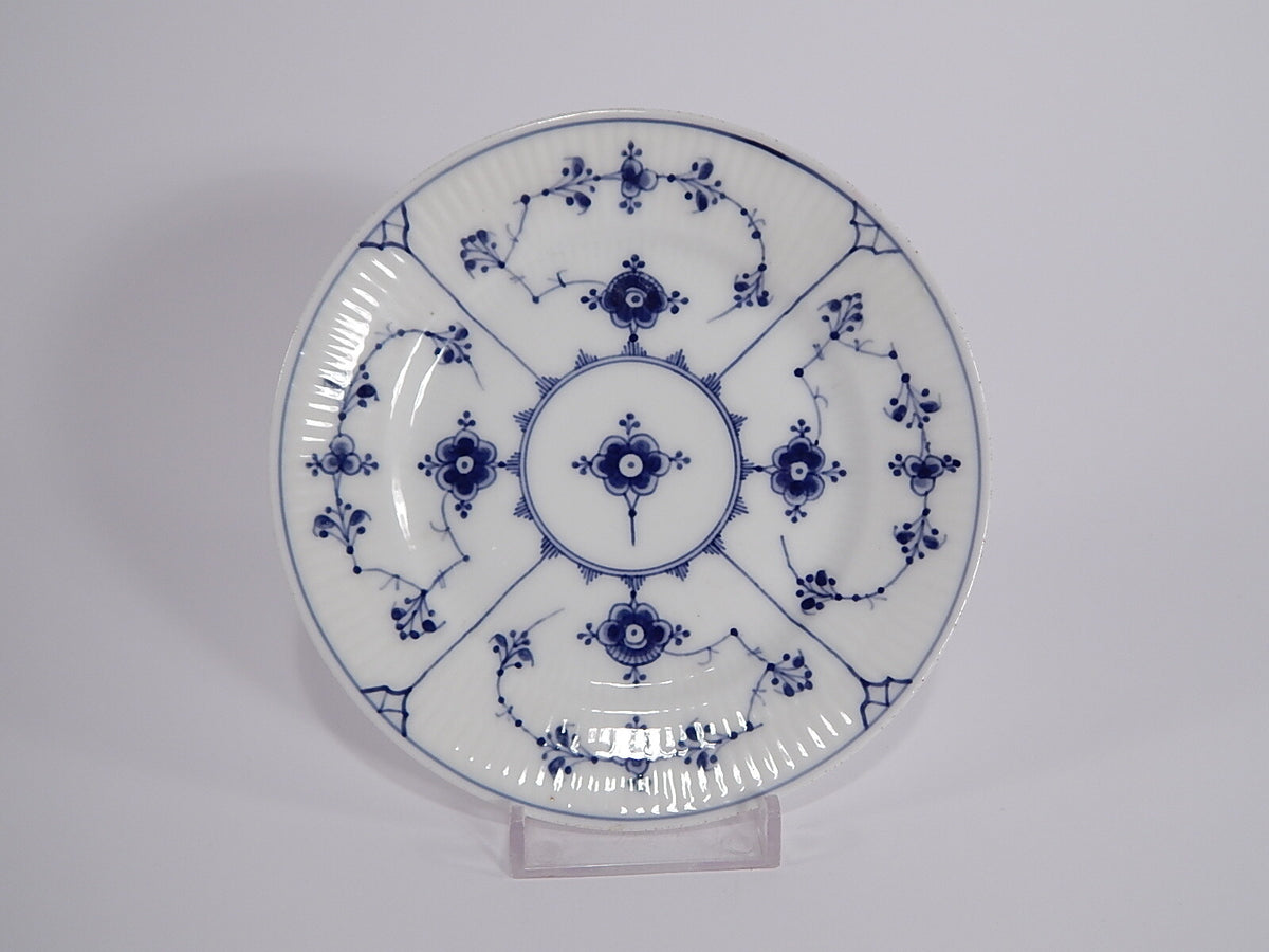 Piatto da dolce antico Royal Copenhagen Blue Fluted Plain in porcellana danese