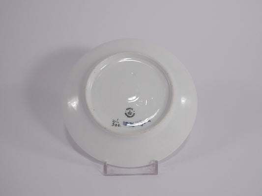 Decoro a scanalature blu su fondo bianco, collezione Blue Fluted Plain, 1898-1923