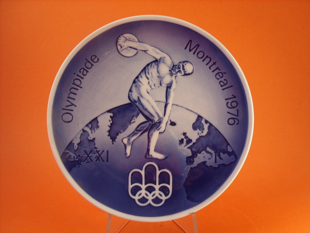 Royal Copenhagen piatto Olimpiadi Montreal 1976, porcellana danese blu cobalto in rilievo
