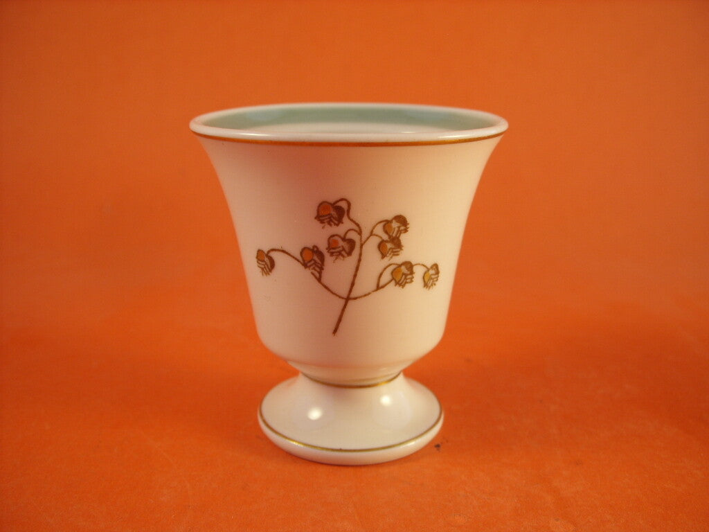 Royal Copenhagen portauovo in oro zecchino 1941, porcellana danese