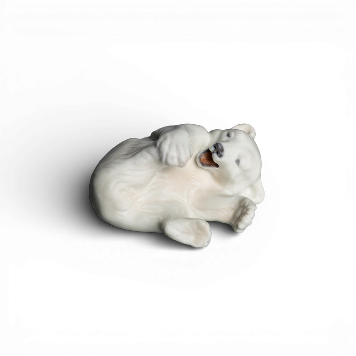 Royal Copenhagen Statuina in "Cucciolo Orso Polare" Cod 729 porcellana dipinta a mano, 6 cm
