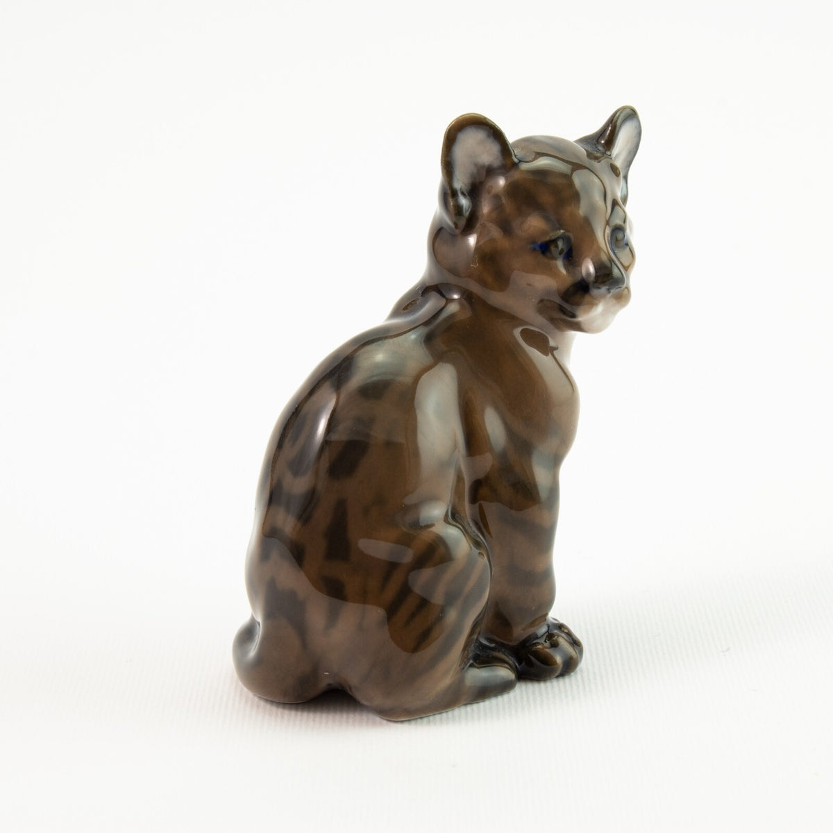 Statuina in "Cucciolo Puma" Cod 4783 porcellana pezzo da collezione, 8 cm