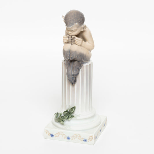 Royal Copenhagen Statuina in "Fauno con Lucertola" Cod 433 porcellana dipinta a mano, 21 cm