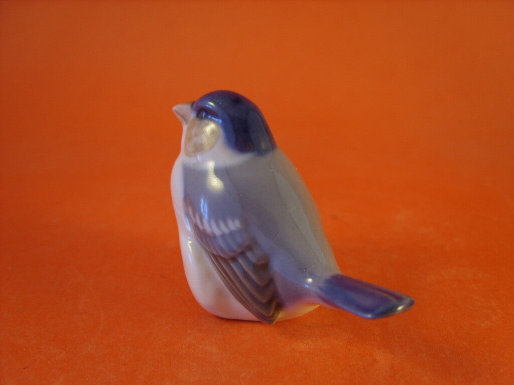 Statuina in "Fringuello" Cod 1040 Royal Copenhagen porcellana autentica, 5 cm
