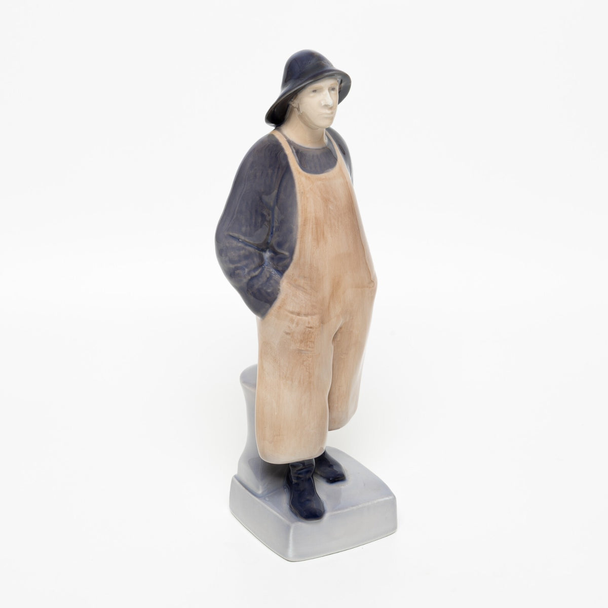 Royal Copenhagen Statuina in "Pescatore" Cod 3668 porcellana pregiata, 27 cm