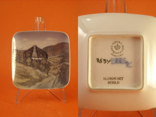 Svuotatasche Royal Copenhagen modello 3534 con marchio Corona e tre Linee Ondulate