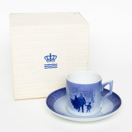 Tazza di Natale Royal Copenhagen 1980 marchio Corona e tre Linee Ondulate porcellana danese autentica
