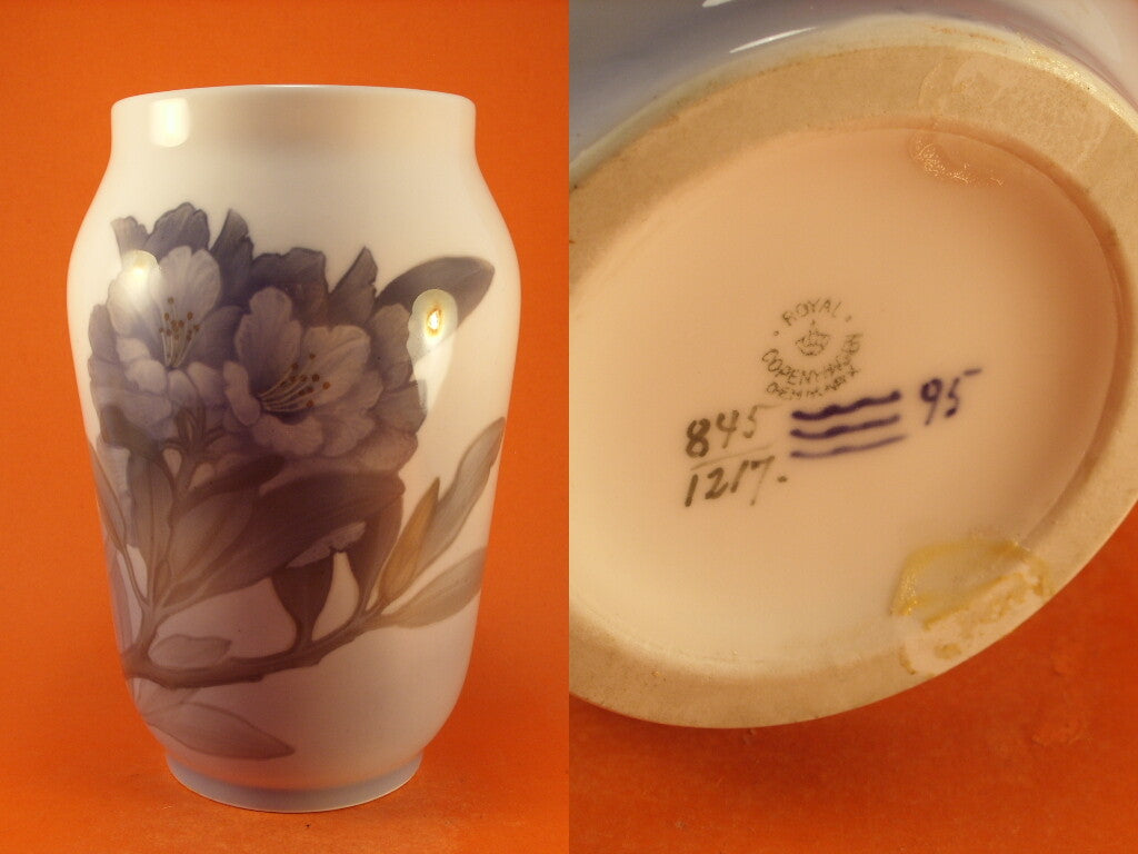 Vaso Antico in Anni '20 cod 845/1217 porcellana pezzo da collezione, cm 26